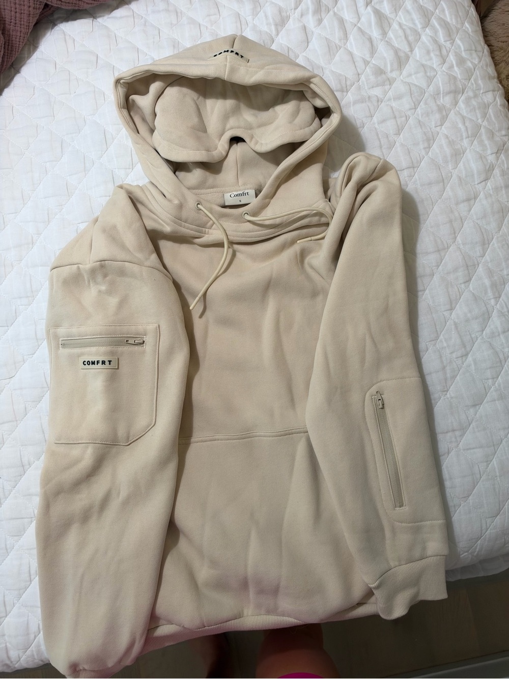 *NWOT* Comfrt Airplane Mode Hoodie & Signature Sweatpants Set — Bone — Small